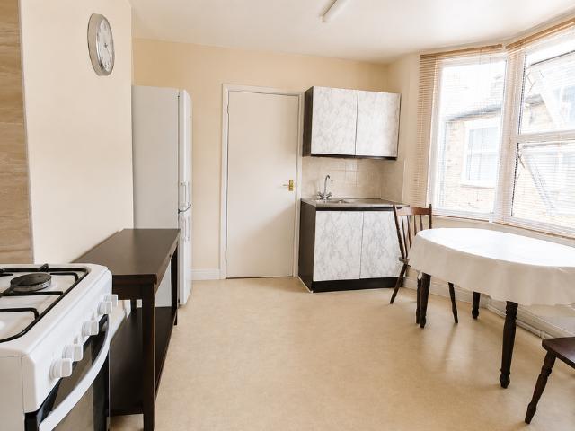 Kepple Road, London E6, 2 bed flat to rent, £1,700 pcm | PrimeLocation
