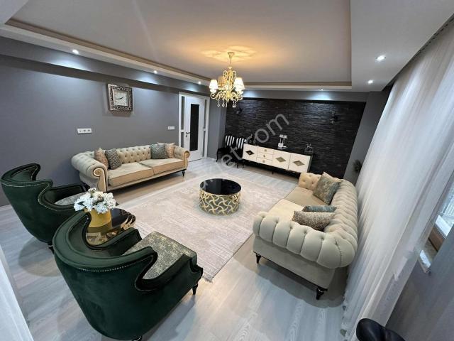Kervansaray'da 3+1 180 M2 Önü Açık Kiralık Daire