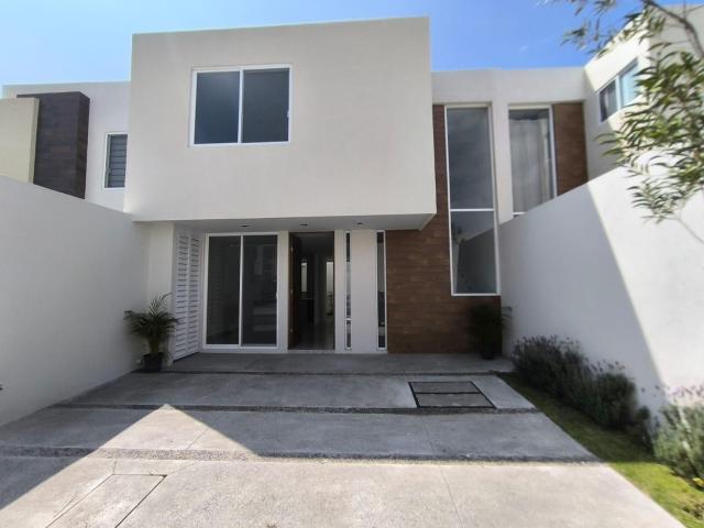 Kerarta Residencial en Renta
