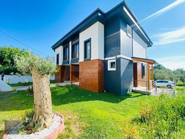 KERİM'DEN ALTINOLUK SATILIK 3+1 BAHÇELİ LÜX SIFIR VİLLA