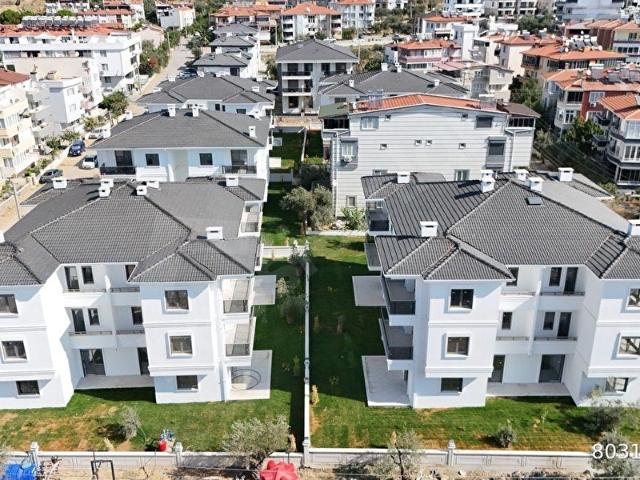 KERİMDEN KÜÇÜKKUYU MERKEZDE SİTE İÇİNDE 2+1 LÜX KİRALIK DAİRE