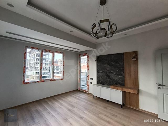 & KERİM'DEN SATILIK 2+1 KAPALI MUTFAK,DOĞALGAZ,ASANSÖRLÜ DAİRE