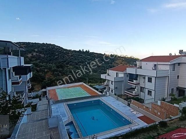 &kerim'den Kiralık 3+1 Havuzlu Deniz Manzaralı Dubleks Daire