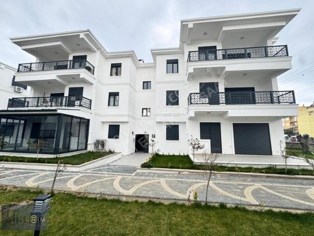 Kerim'den Küçükkuyu Merkez'de Geniş 2+1 Kiralık Daire