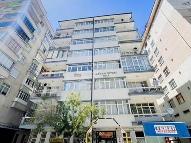 Kerkük Cad. Civarı 3+1 Ara Kat Daire