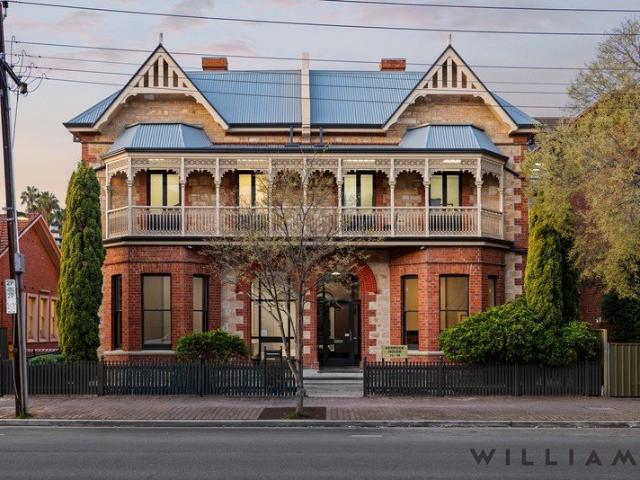 KERMODE HOUSE C1900 PRESTIGIOUS CATHEDRAL PRECINCT NORTH ADELAIDE INVESTMENT An Exquisite & Highly Prestigious Landmark Two Storey Mansion