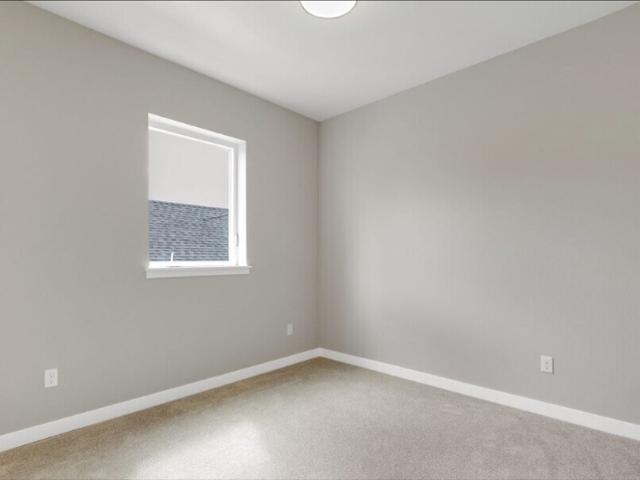 Kern Lofts 2 Bedroom Apartment for Rent at 6105 Se Cora St, Portland, OR 97206 Foster Powell