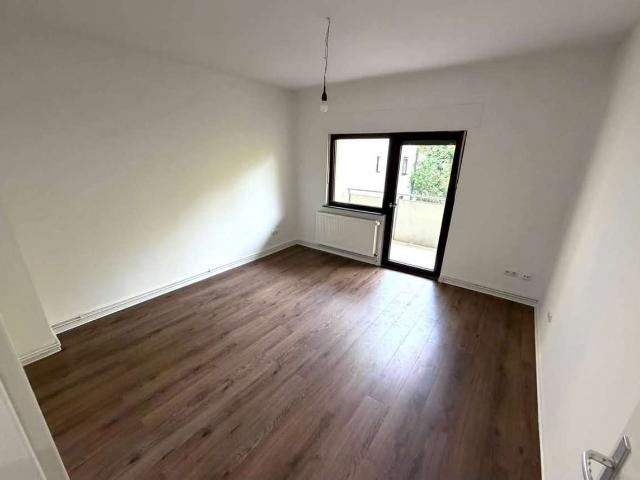 Kernsaniert 2025 Moderne Wohnung im 1. OG mit Balkon und Keller in Maintal Hochstadt