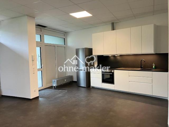 Kernsaniert und barrierefrei 2,5 Zimmer Wohnung mit top Anbindung