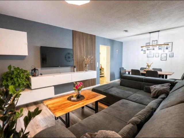 Kernsaniert und Einzugsbereit 3 Zimmerwohnung