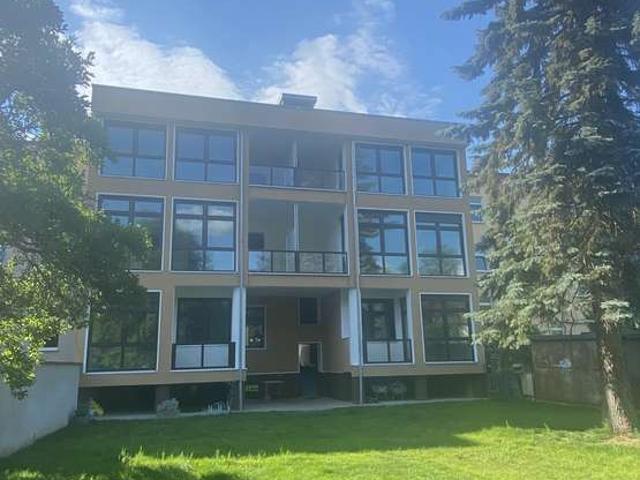 Kernsaniert: stilvolle 4 Zimmer Wohnung mit Balkon im grünen Herzen von Eberswalde