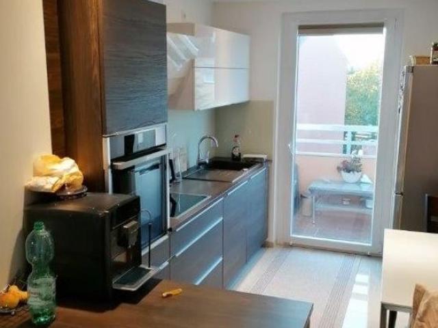 Kernsanierte 3 Zi Wohnung mit Balkon in Nürnberg Gostenhof–Vermietet, gepflegtes Haus, Kapitalanlage