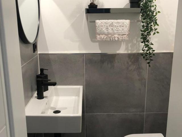 Kernsanierte 3 Zimmer Dachgeschosswohnung PROVISIONSFREI !
