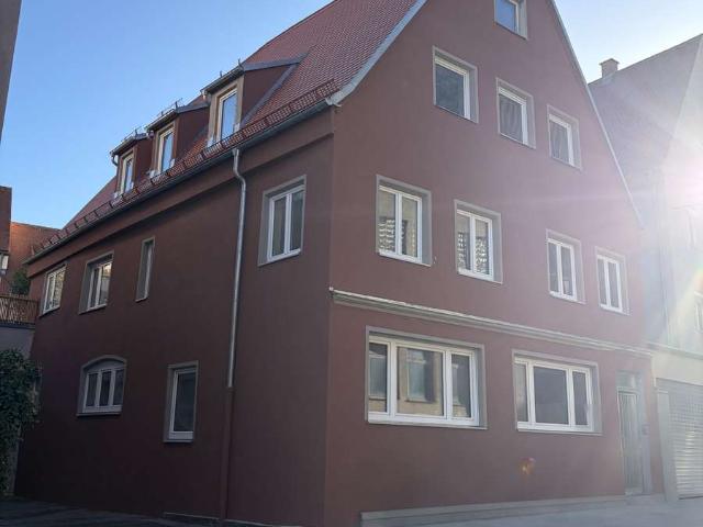 Kernsanierte 3 Zimmer Erdgeschosswohnung