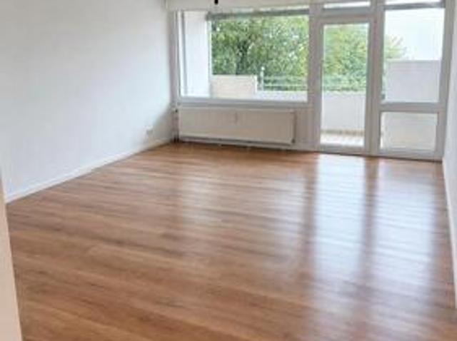 Kernsanierte 3 Zimmer Wohnung am Eckbusch