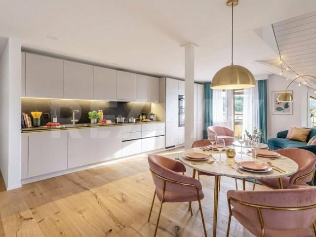 Kernsanierte 3½ Zimmer Wohnung im Dachgeschoss WHG 303