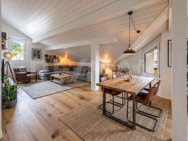 Kernsanierte 3½ Zimmer Wohnung im Dachgeschoss WHG 301