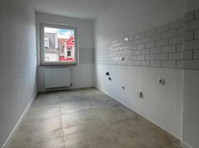 Kernsanierte 3 Zimmer Wohnung mit Balkon in Duisburg Meiderich