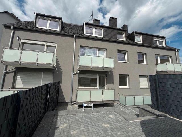 Kernsanierte 1 Zimmer Wohnung mit Balkon in Duisburg Meiderich