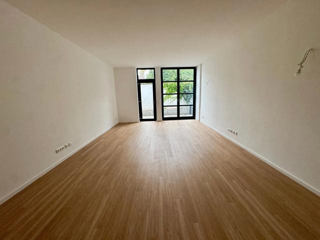Kernsanierte 1 Zimmer Wohnung mit modernem Loft Flair in Heddernheim