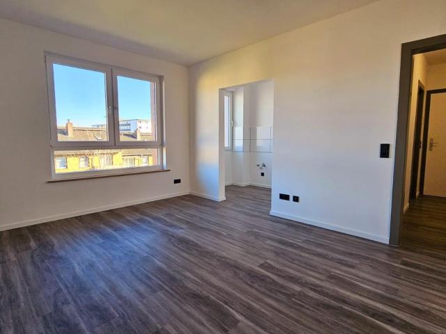 Kernsanierte 2 Zimmer Wohnung zu vermieten