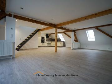 Kernsanierte 2 Zimmer Wohnung im großzügigen Loftstil!