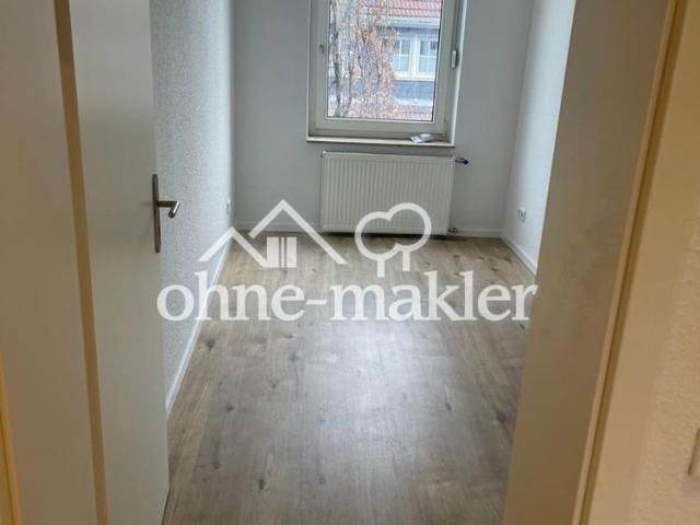 Kernsanierte 2 Zimmer Wohnung in zentraler Lage