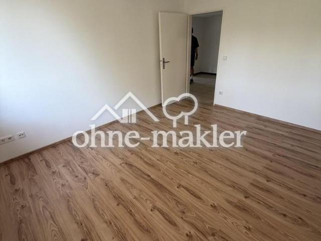 Kernsanierte 2 Zimmer Wohnung inkl. neuer Küche & Balkon