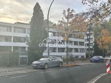 Kernsanierte 2 Zimmer Wohnung mit Balkon, Provisionsfrei