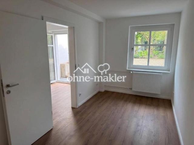 Kernsanierte 2 Zimmer Wohnung mit eigener Terrasse