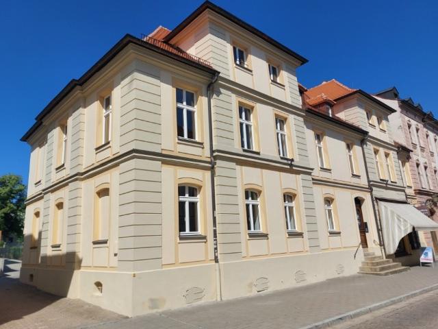 Kernsanierte 4 Zimmer Wohnung mit Einbauküche und Balkon