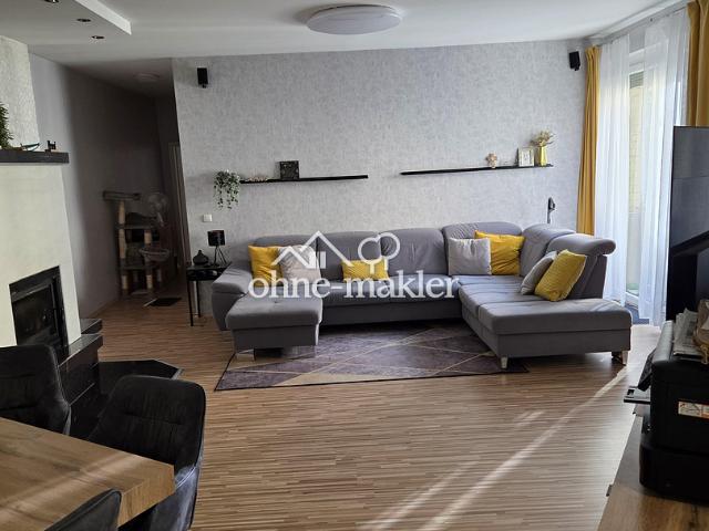 Kernsanierte 5 Zimmer Wohnung