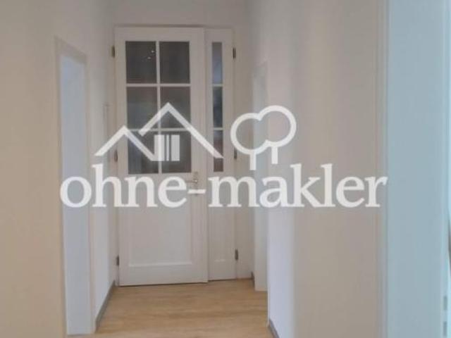 Kernsanierte, großzügige und helle 4 Zimmerwohnung