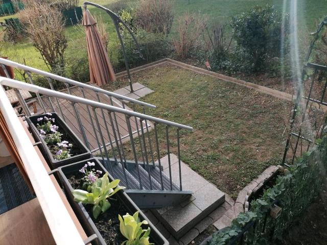 Kernsanierte Erdgeschosswohnung mit Garten und Terrasse