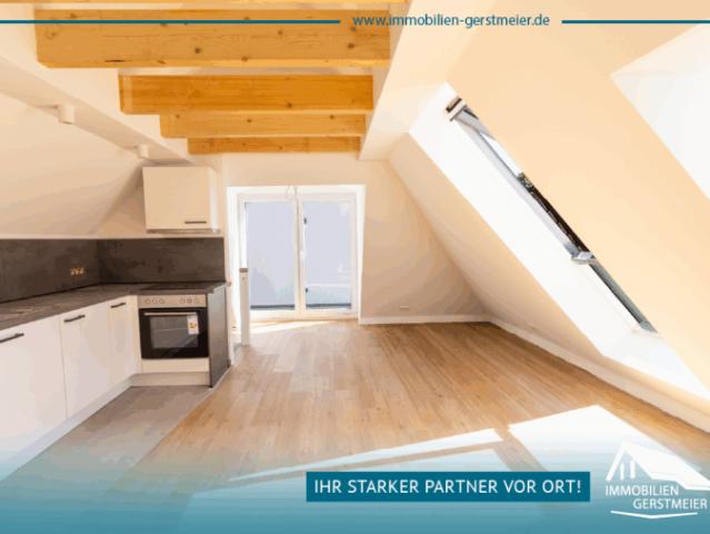 Kernsanierte, stilvolle Maisonettewohnung für Singles in der Auricher Fußgängerzone