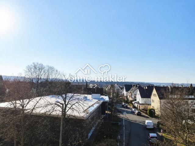 Kernsanierte und lichtdurchflutete 1 Zimmer Wohnung mit Balkon und Fernblick in Stuttgart Weilimdorf
