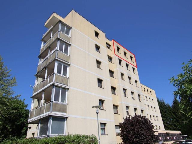 Kernsanierte und schöne 2 Zi Wohnung im 5. und letzten OG mit Garage in Klagenfurt Karl Landsteiner Gasse