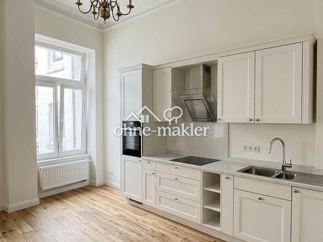 Kernsanierter Altbau Erstbezug Perfekt für Paare / 2er WG