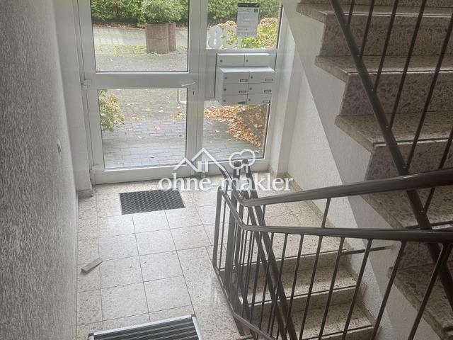 Kernsaniertes Bad m. Fenster, Süd Westbalkon m. viel Sonne, im Grünen gelegen