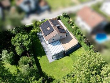 Kernsaniertes Familienhaus mit eigener Energieversorgung!