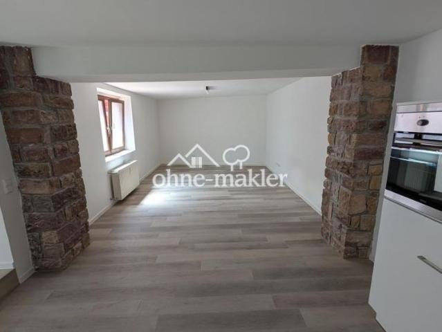 Kernsaniertes Reihenmittelhaus/Wohnung auf 2 Ebenen und neuer Einbauküche in Bruchsal Heidelsheim