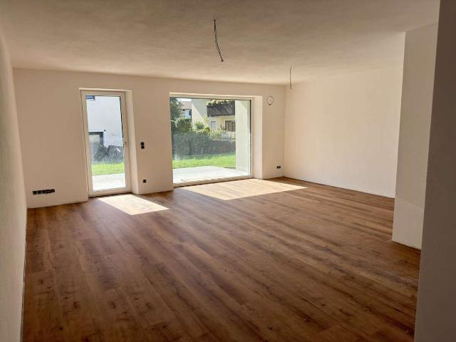 Kernsaniertes Reihenendhaus in ruhiger Lage!