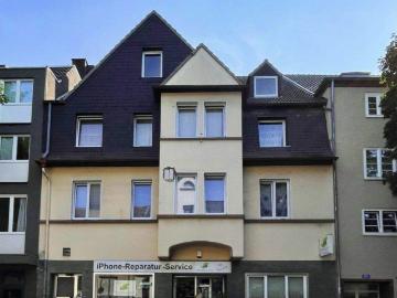Kernsaniertes und sehr gut vermietetes Mehrfamilienhaus mit Gewerbe