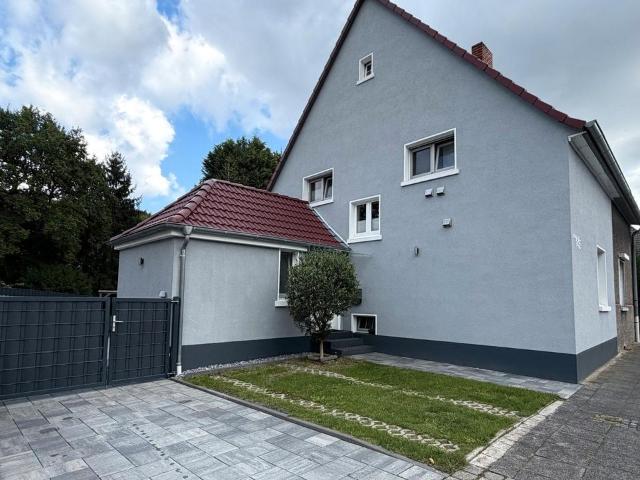 Kernsaniertes Zechenhaus mit moderner Technik und großem Garten