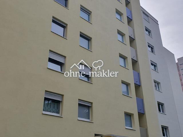 kernsarnierte 2,5 Zimmerwohnung mit Skyline Blick und Top Anbindung