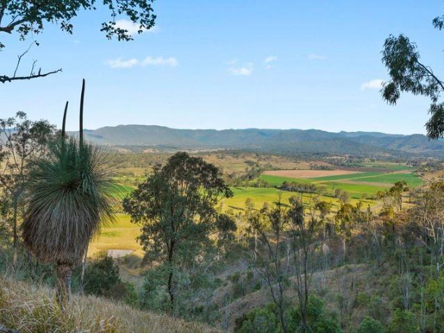 Kerry Valley Views in the heart of the Scenic Rim