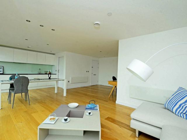 Kersfield House, Putney, London SW15, 2 bed flat to rent, £2,950 pcm | PrimeLocation