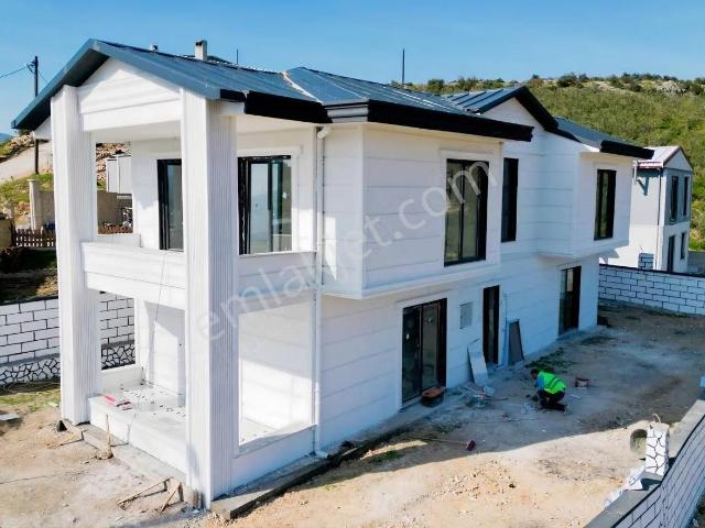 Kestel Çataltepede 377m² Arsada Özel Tasarım 200m² Çelik Villa
