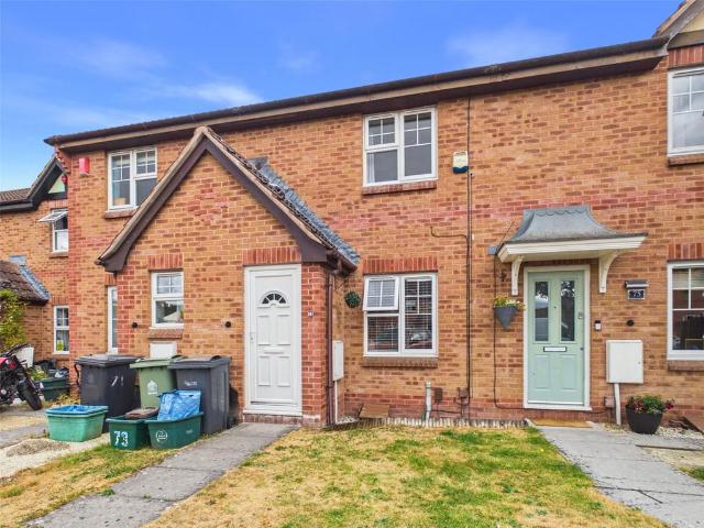 Kestrel Gardens, Quedgeley. 2 bed terraced house to rent £1,150 pcm £265 pw