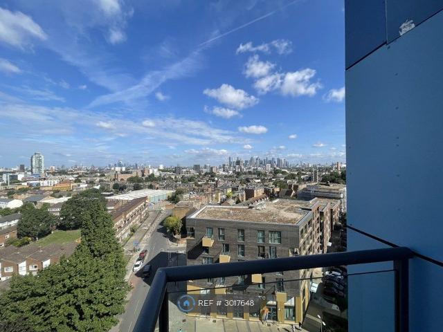 Kestrel House, London SE10, 2 bed flat to rent, £2,500 pcm | PrimeLocation
